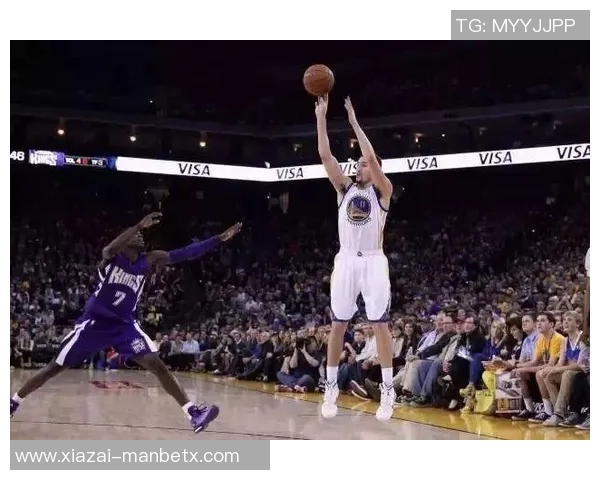 沃特森表现稳定半场7投4中斩获10分三分球精准命中1次